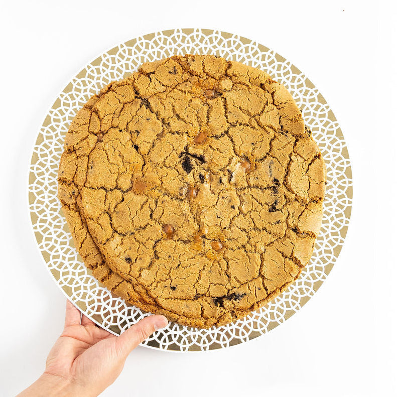 Caramel Cookies & Cream — 3lb Giant Cookie